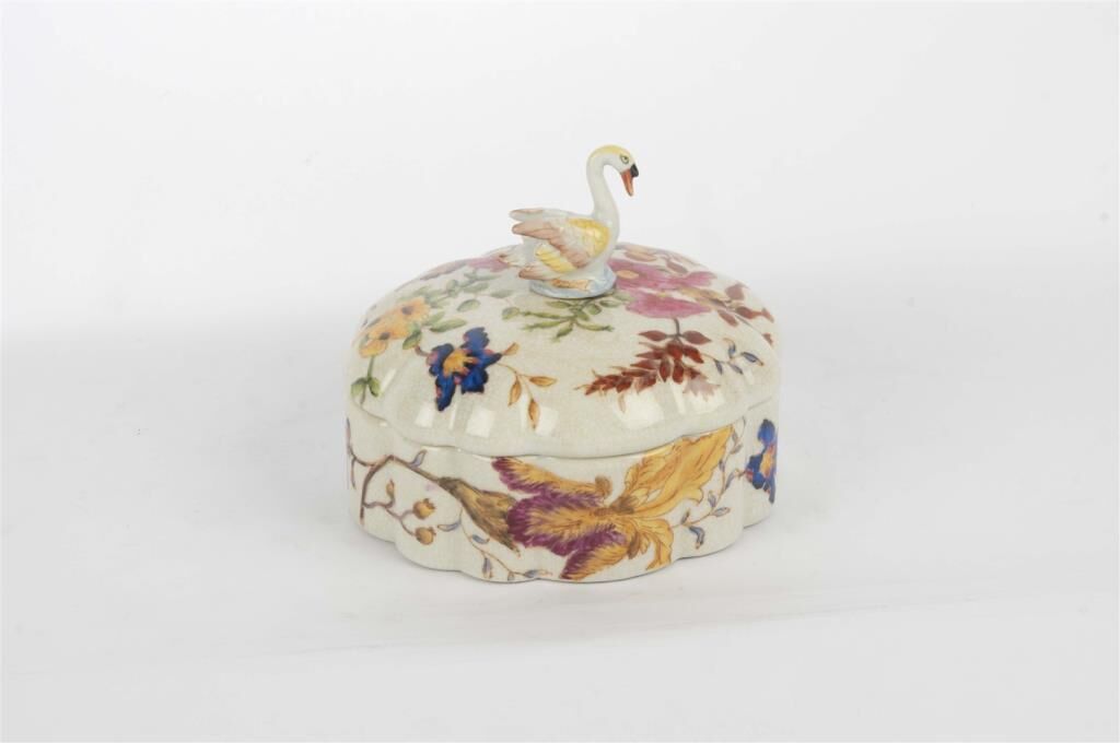 Mikasa Moor Kuğu Kapaklı Takı Kutusu 15x13cm