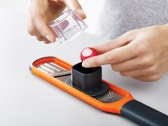 Joseph Joseph Handi-Grate 2´Si 1 Arada Mini Rende Ve Dilimleyici -Turuncu