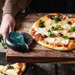 Big Green Egg Compact Pizza Kesici