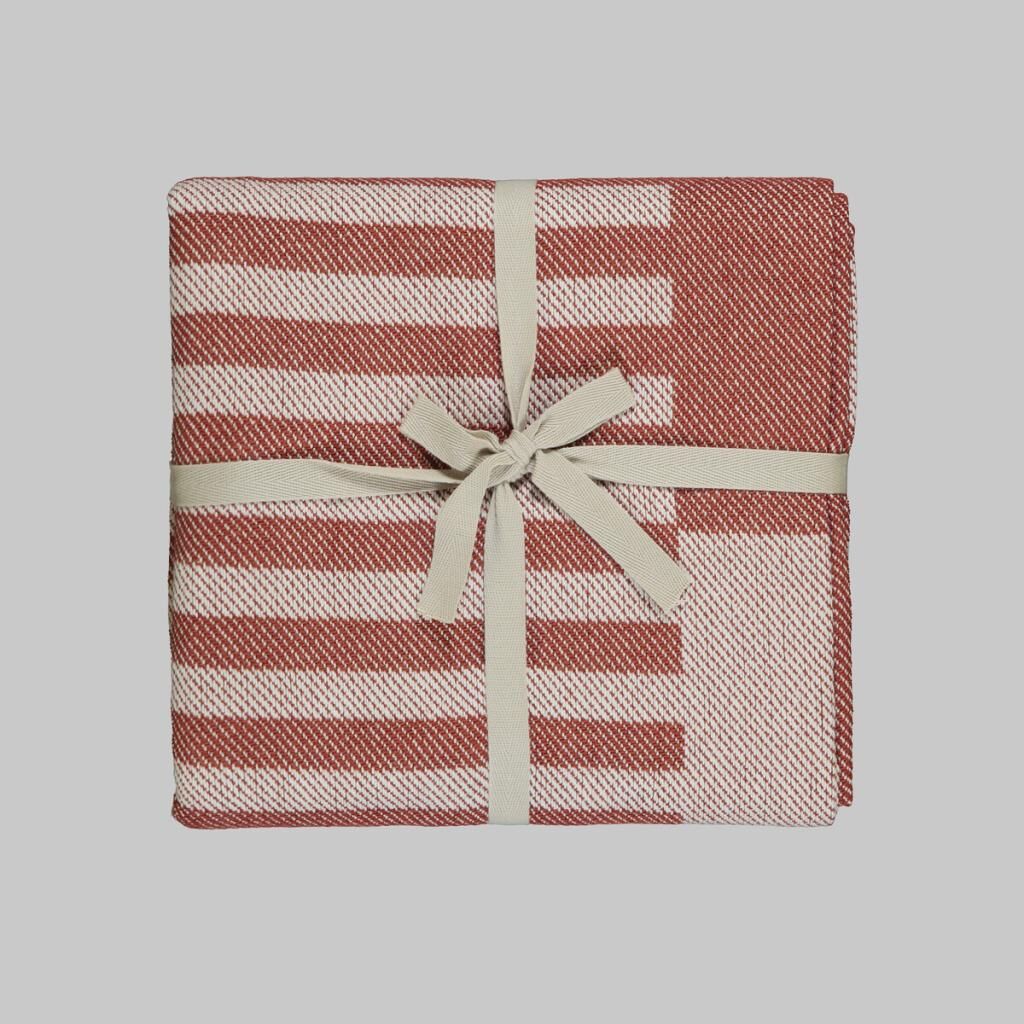 Sarev Cedric Throw Taba