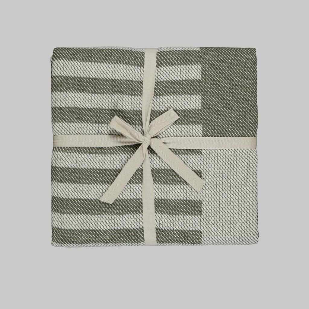 Sarev Cedric Throw Yeşil