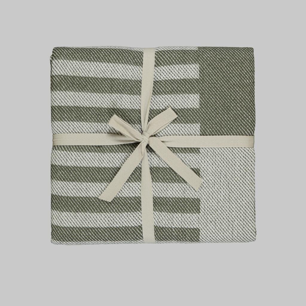 Sarev Cedric Throw Yeşil