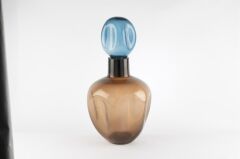 Mikasa Moor Lunera Kahverengi Mavi Kapaklı Cam Vazo 43x24cm