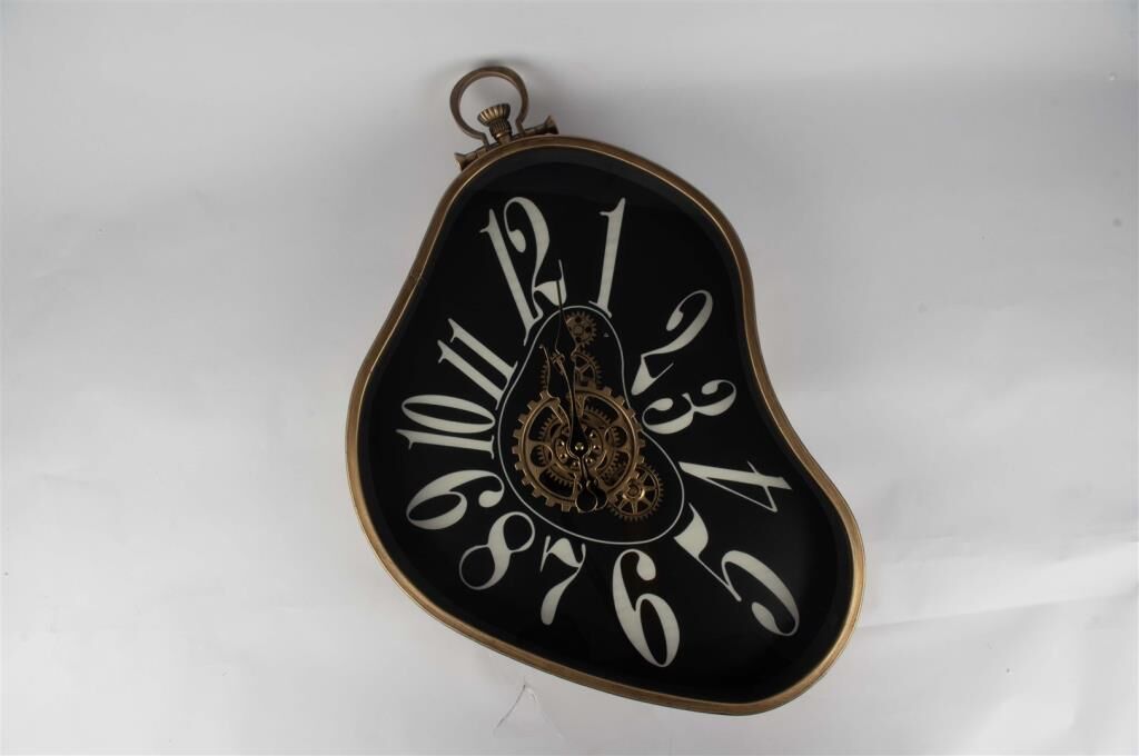 Mikasa Moor Dali Bronz Çerçeveli Siyah Saat 63x41x8cm