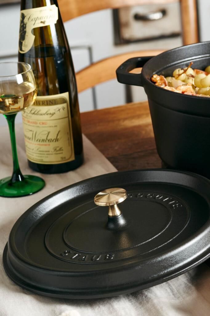 Staub La Cocotte Döküm Tencere | Siyah | 24 Cm | 3,8 L | Yuvarlak