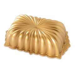 Nordicware Klasik Çizgili Kek Kalıbı (81677)