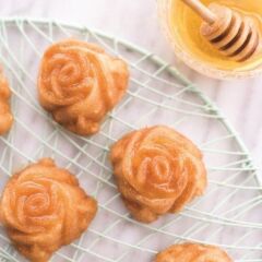 Nordicware 6´lı Mini Gül Kek Kalıbı (85148)
