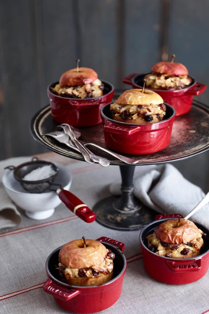 Staub Mini Döküm Tencere 10 Cm Kiraz 0.25 Litre