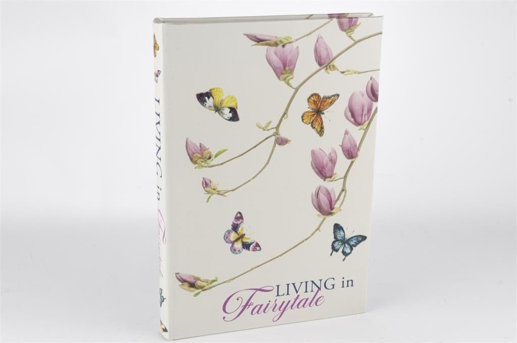 Mikasa Moor Living in Fairytale Kitap Kutu 35x24x3cm