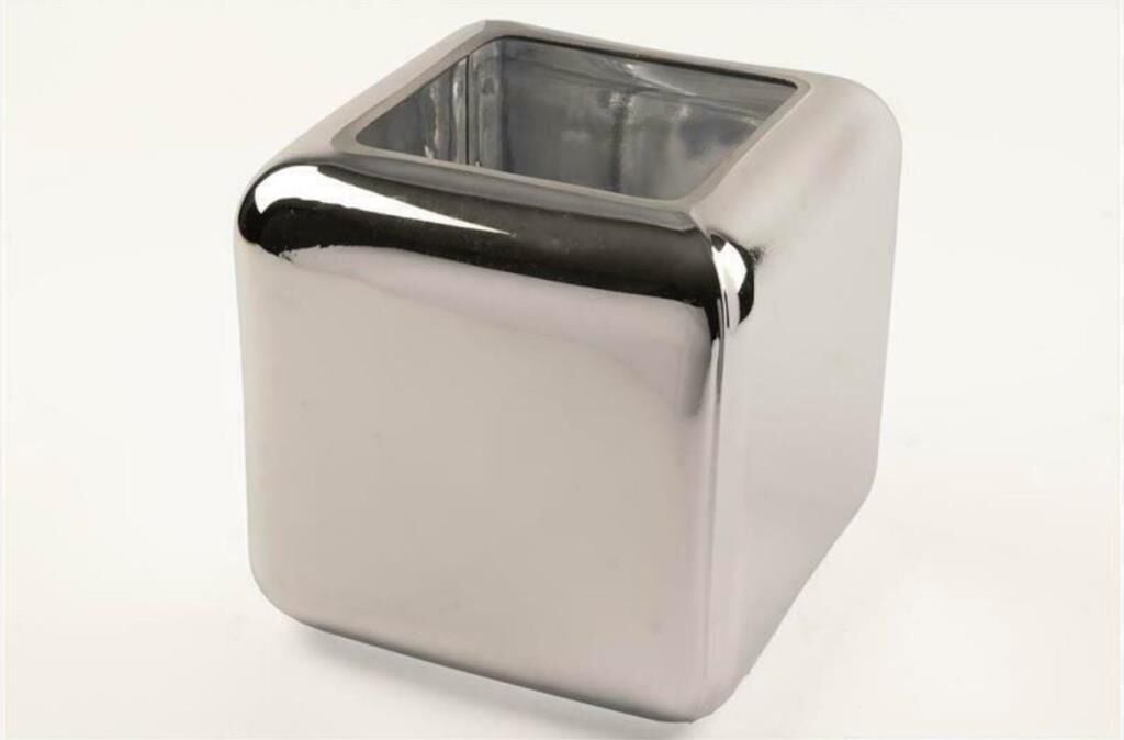 Mikasa Moor Gümüş Kaplama Kare Saksı