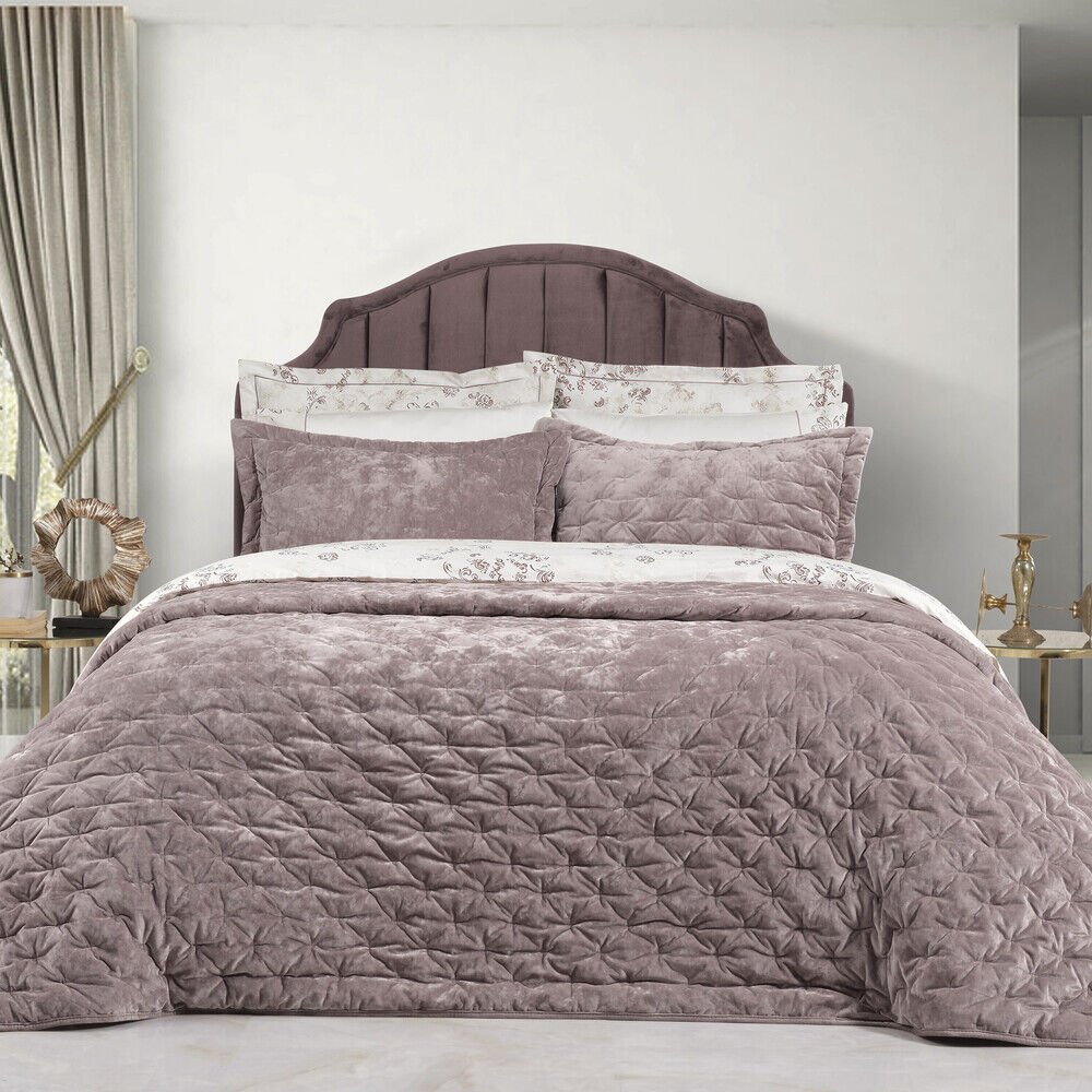 Sarev Pembe Metis Yatak Örtüsü Seti