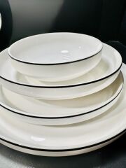 Mikasa Moor Siyah Modern 24 Parça Yemek Takımı