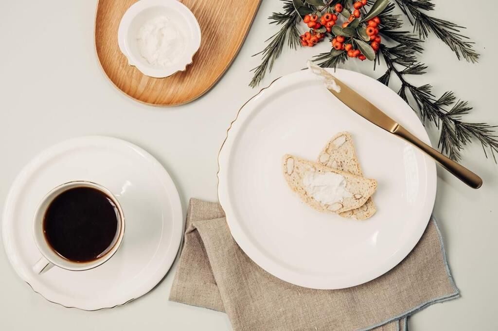 Koleksiyon Eser-i İstanbul Altın 6 Kişilik 41 Parça Kahvaltı Takımı