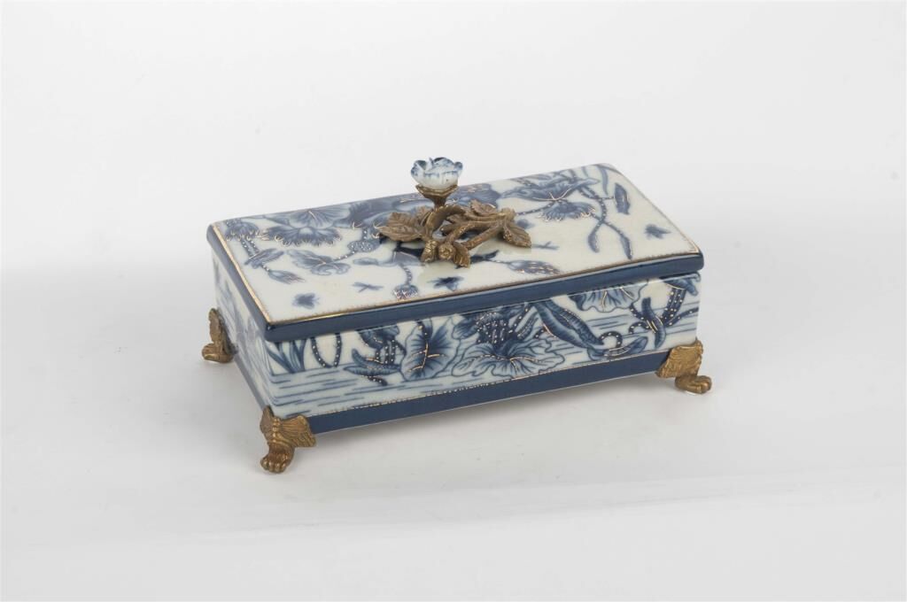 Mikasa Moor Mavi Desenli Takı Kutusu 19x8cm